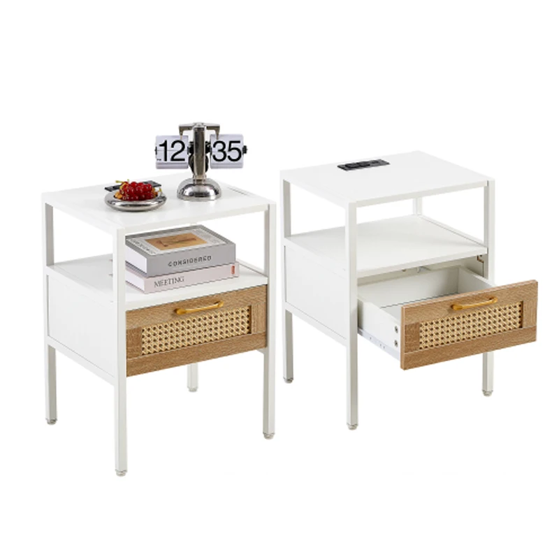 Set di 2, tavolino in rattan da 15,75" con presa di corrente e porte USB, comodino moderno con cassetto e gambe in metallo, tavolino