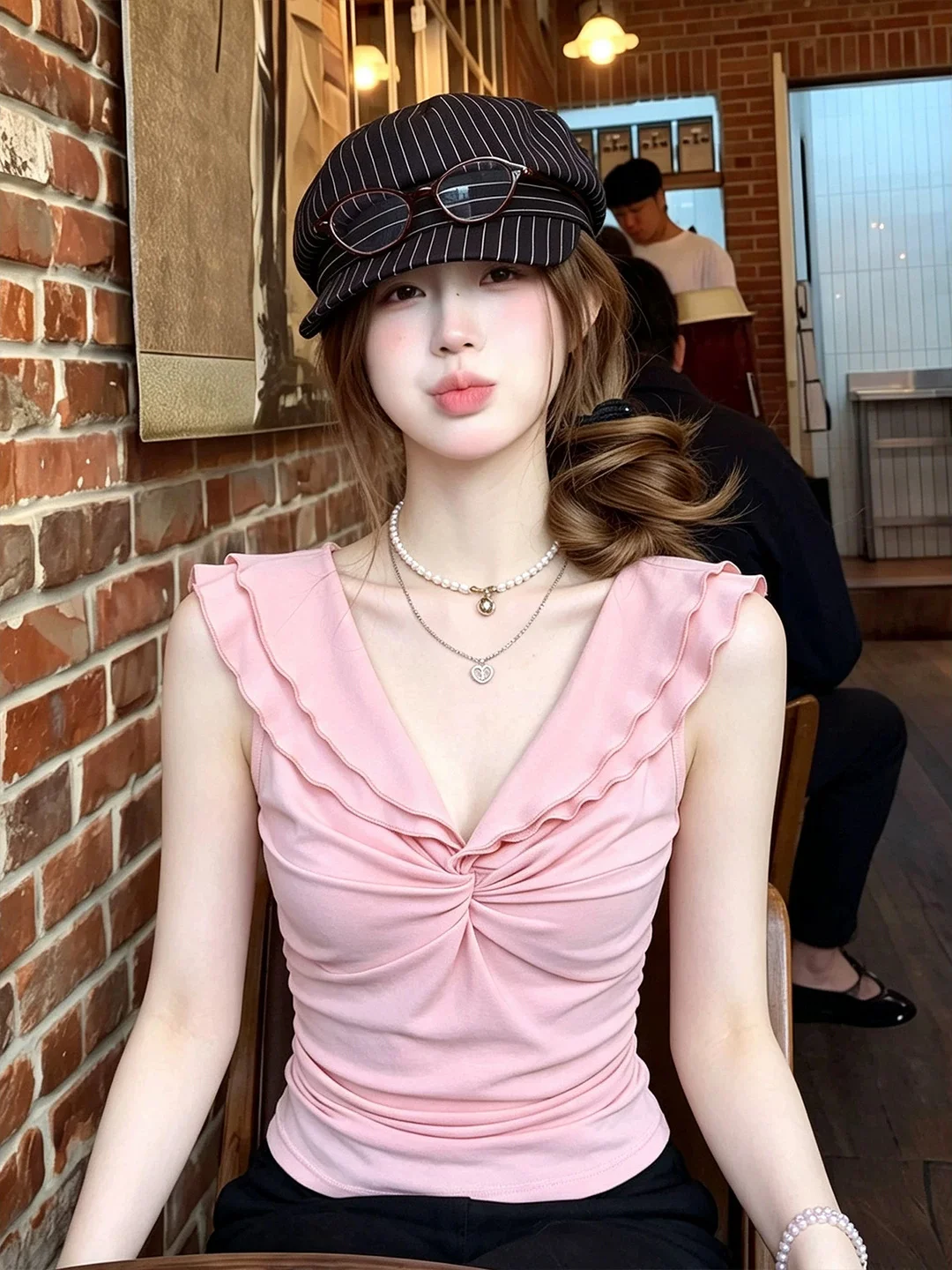 Korean Style Sweet Pink V-Neck Sleeveless  Strap Vest Women Summer 2026 New Outwear Beautiful Top Skin-friendly Breathable