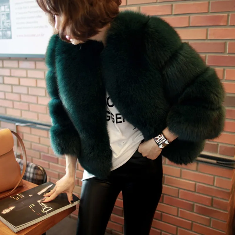 Fake Fur Coat for Women's New Winter Short Mixed Fur Coat with Round Neck and 3/4 Sleeves