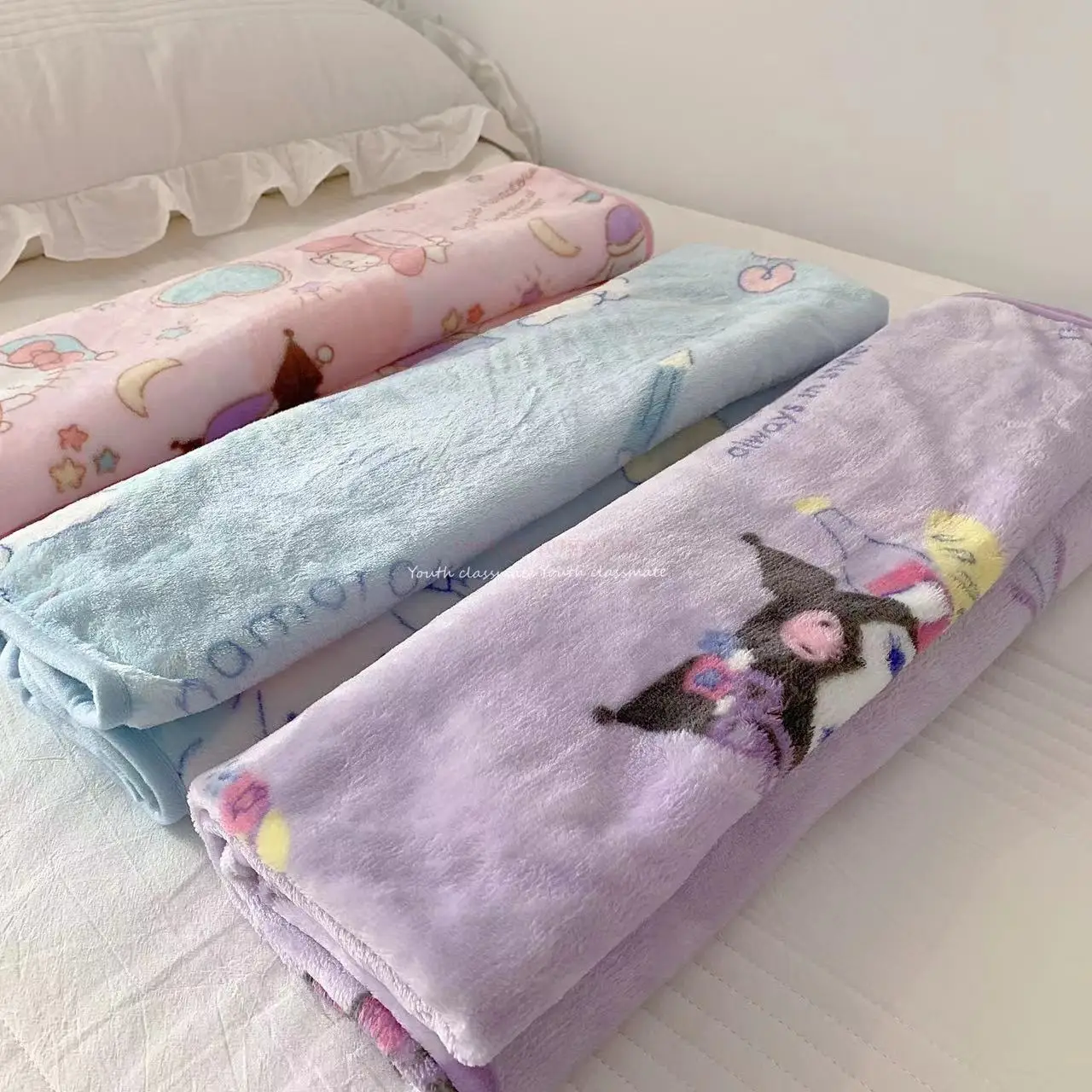 Kawaii Sanrio Coral Wool Blanket Kuromi Hello Kitty Office Lunch Break Single Thickened Heating Bedsheet Anime Series Gifts