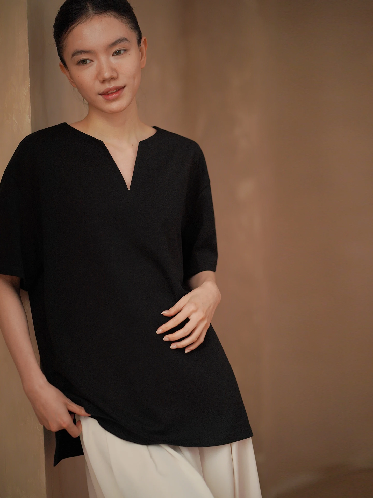 Hacikis Ladies Loose Fit V-Neck Short Sleeve T-Shirt Airy Comfortable Commute Top Simple Lazy Style Cotton Nylon Blend Summer