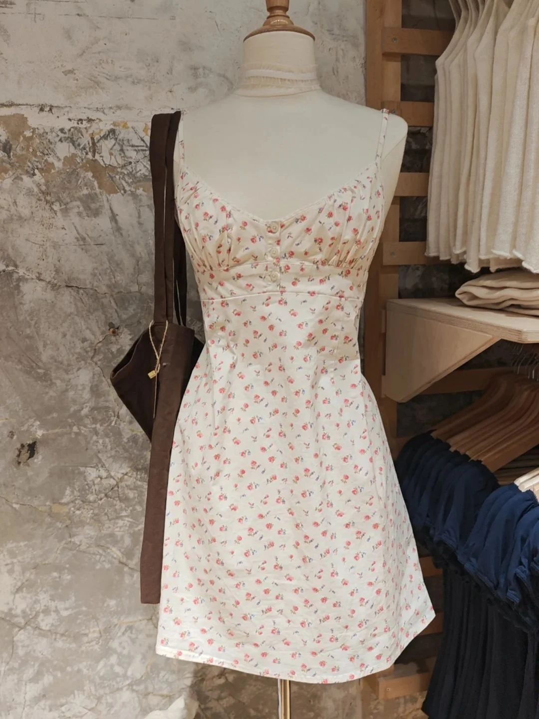 Minivestido camisero rojo con encaje Floral para mujer, vestido corto de verano con tres botones en la espalda con cordones y cintura elástica, Vestidos cortos de algodón