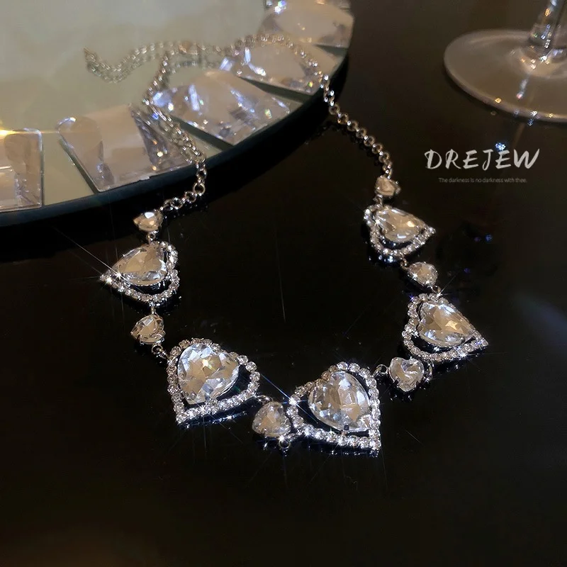 Exaggerated Niche Design Heart Zircon Spliced Necklace European American Fashion Temperament Jewelry Ornaments for Women
