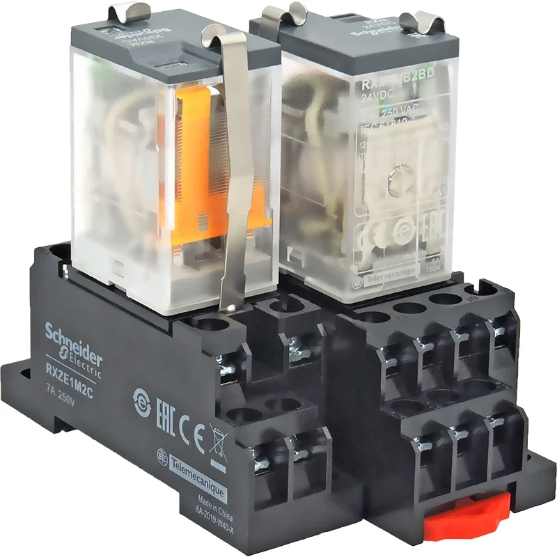 Schneider Intermediate Relay Rxm2lb2bd JD Rxm4lb2p7 F7 220V 24V  8 Feet 14