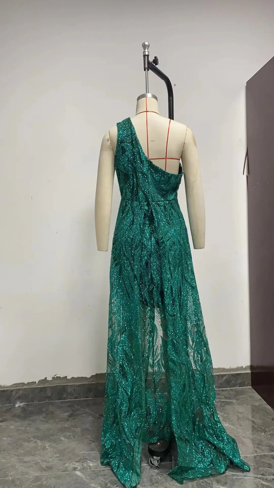 فستان نسائي أنيق أنيق ذو فتحة عالية للحفلات المسائية لامع على شكل حرف a فاخر بدون أكتاف ترتر لحفلات الكوكتيل #4