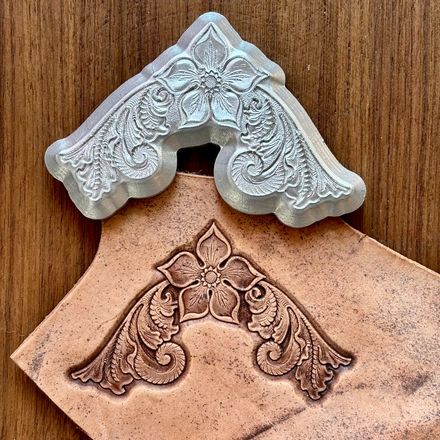 3D Border Flower Design Leather Embossing Stamp Metal Stamping Tool Carving Shaping Molds Leathercraft Cold Pressing
