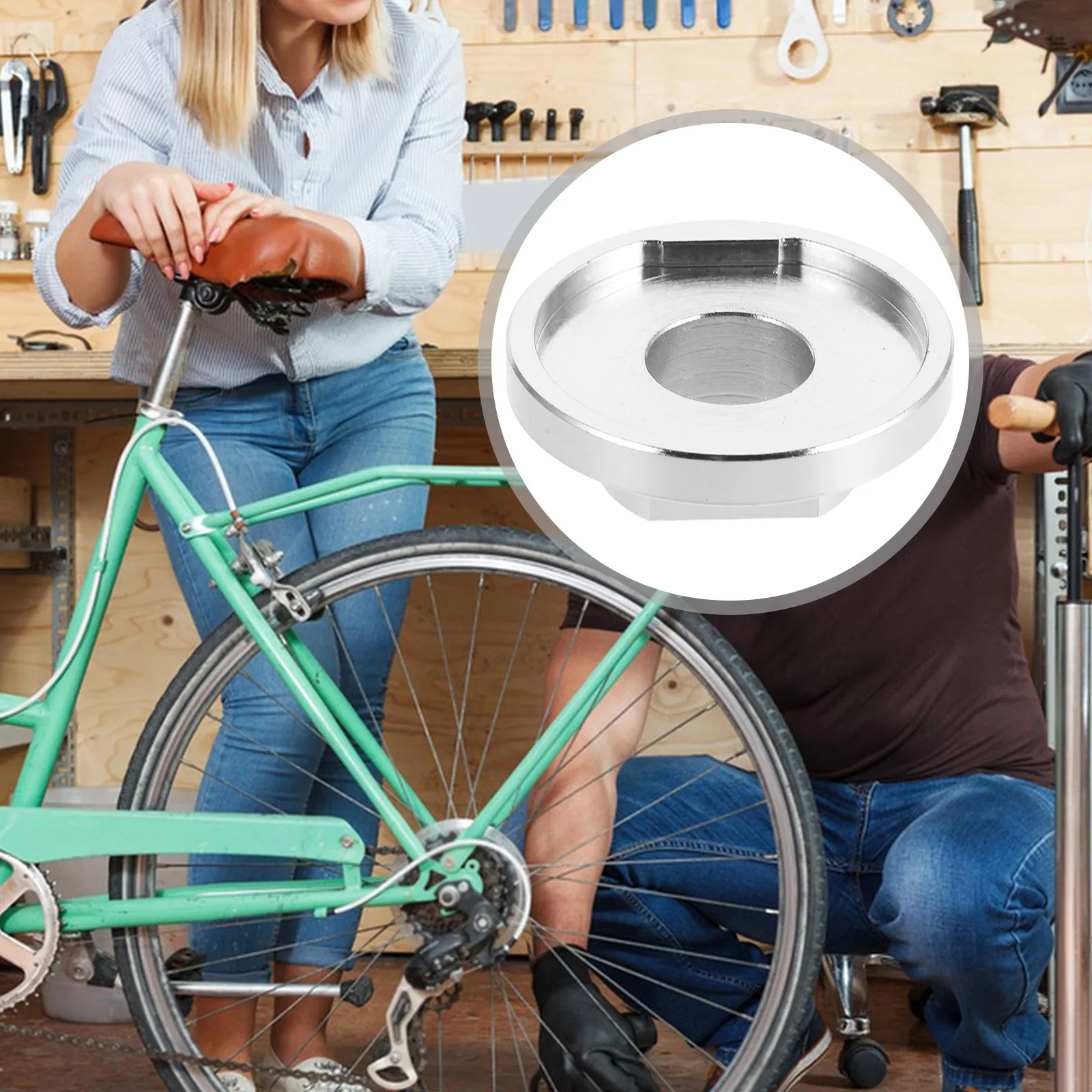 

Sleek Lightweight Bottom Bracket Tool Easy Operation for Bikes Including Electric Mountain Bikes Musthave for Cyclists Bike