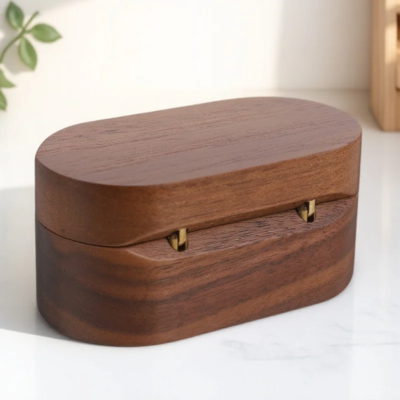 

1 pc Guitar Picks Storage Box Coffee Color Durable Thick Wear-Resistant Portable Organizer For Guitar Plectrums Instrument