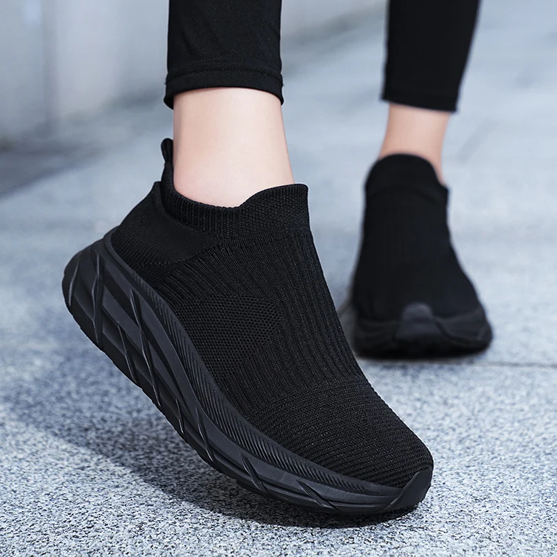 Men Women Mesh Breathable Platform Running  Sport Shoes Light Weight Slip On Outdoor Casual Jogging Sneakers Lovers