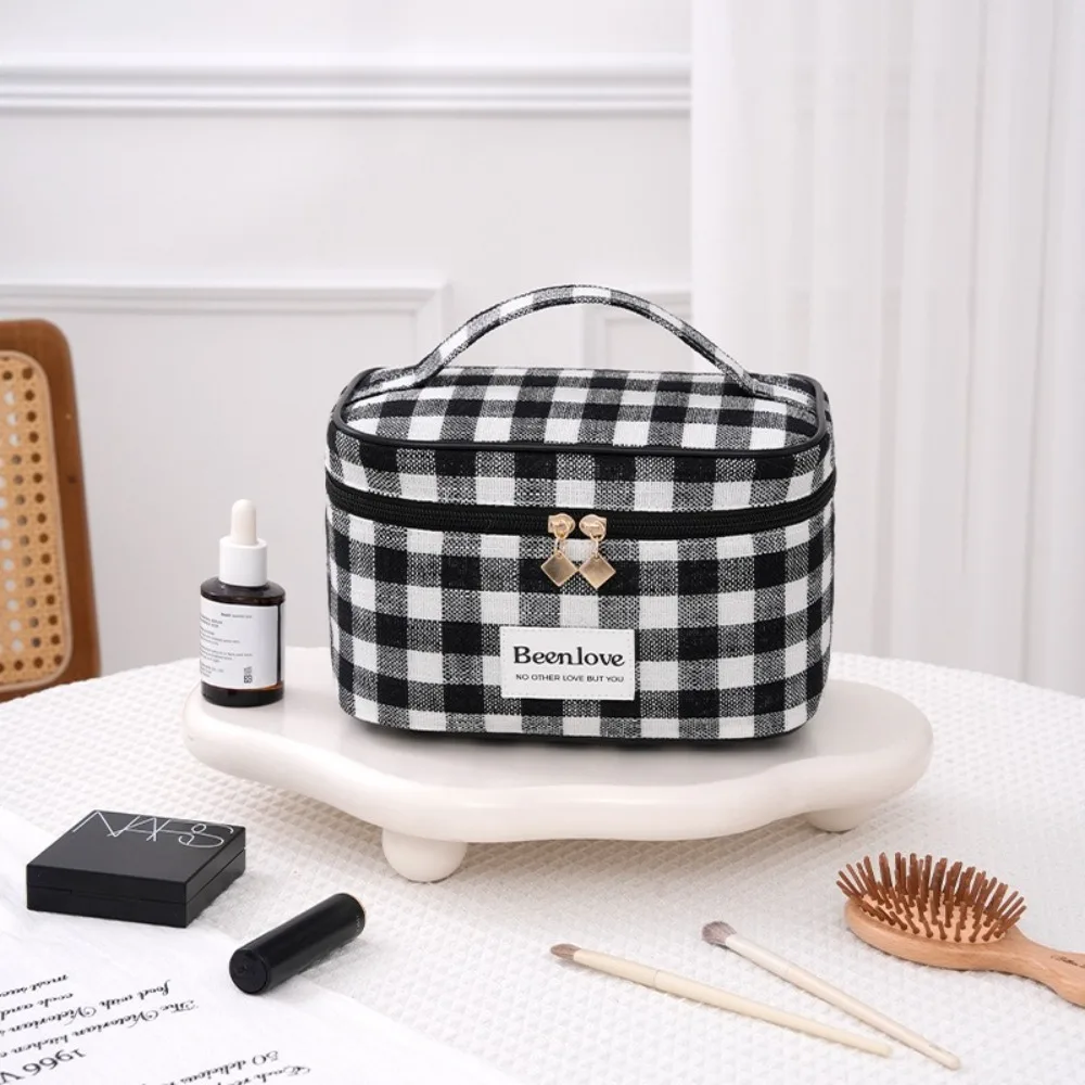 

Large Capacity Checkered Makeup Bag Korean Style Handheld Travel Toiletry Bag Square Storage Bag Wash Pouch Bag
