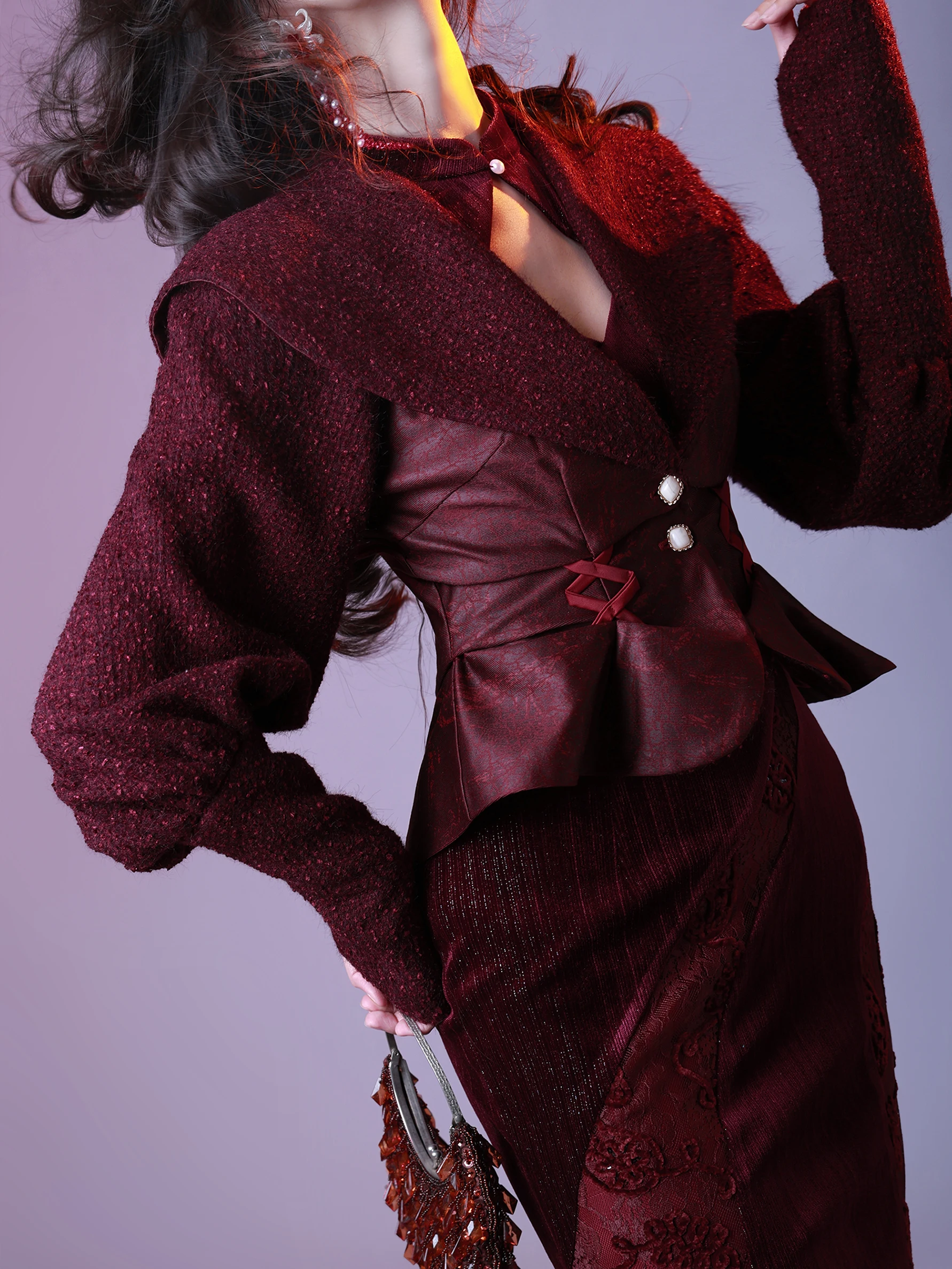 

Комплект: длинная юбка и пальто из бархата цвета «кровавый янтарь» с пышной юбкой-«рыбий хвост», в стиле ретро, теплый, однотонный