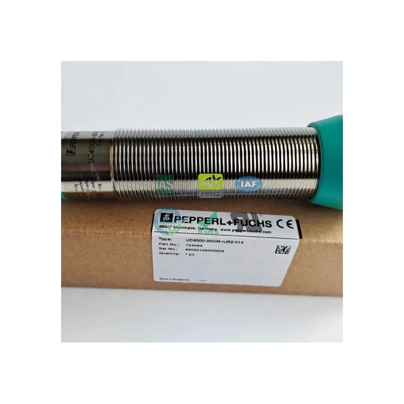 オリジナル ペッパールズ・フックス P+F UC4000-30GM-IUR2-V15 超音波近接センサー 200-4000MM アナログ超音波センサー