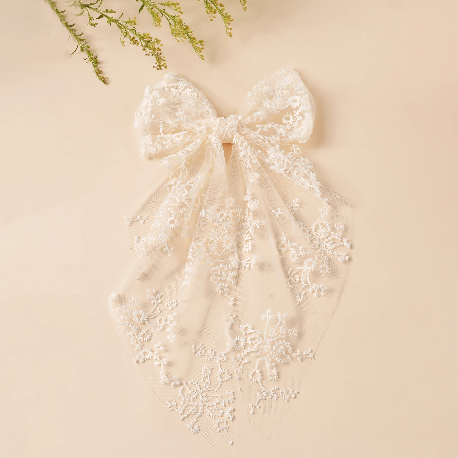 1pcs New Hot Sell Tailcoat Lace Bow Hair Clip Sweet Lovely Princess Style Hairpin Girl Romantic Wedding Season Headwear Gift