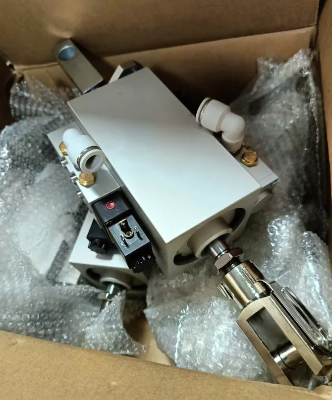 

M2.184.1011 G2.184.0020 High Quality Air Pneumatic Cylinder