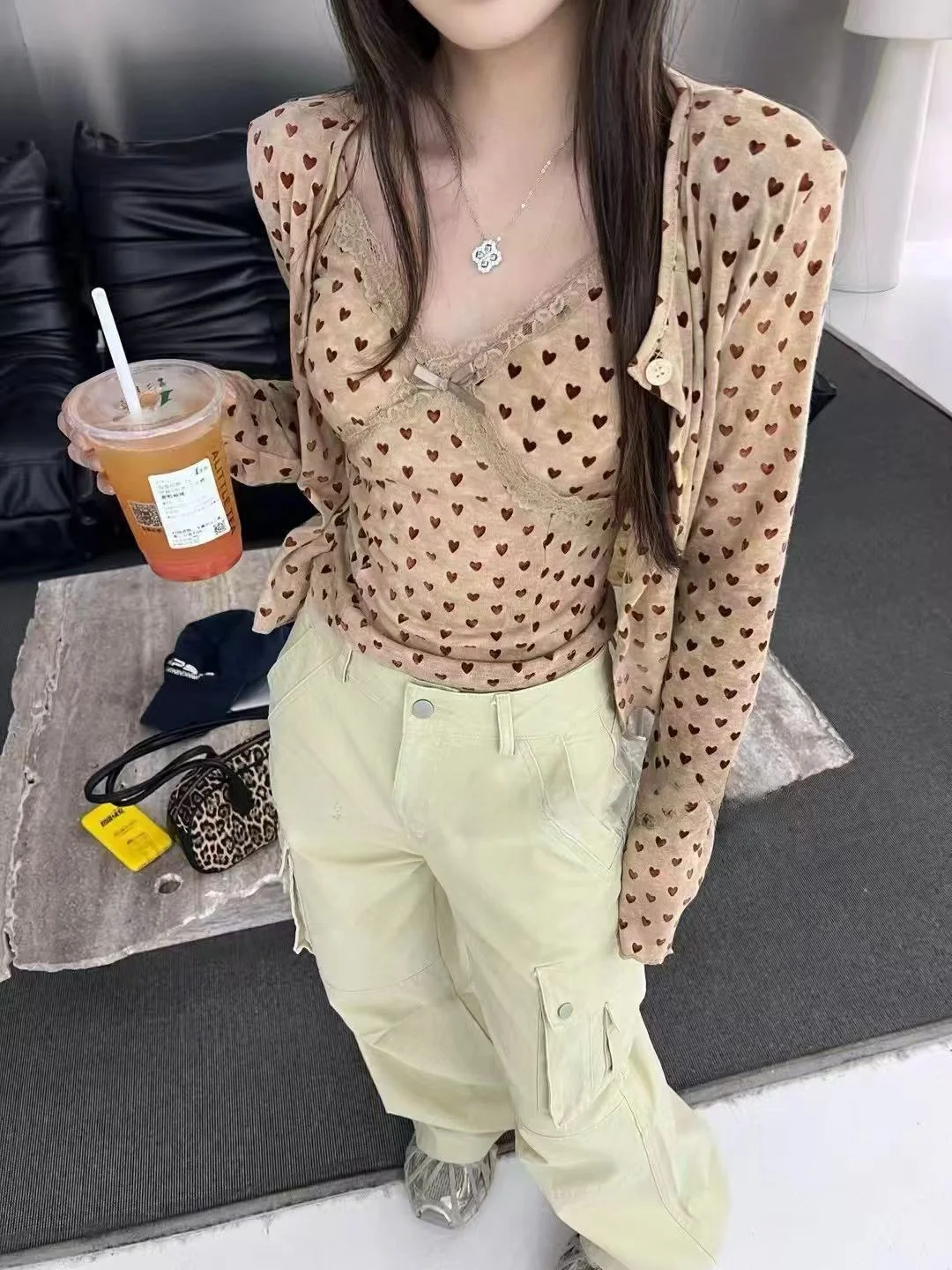 

Корейский стиль: милый комплект из двух предметов с кружевными вставками, кардиган без бретелек с узлом, омолаживающий эффект, универсальный, с открытым воротом, для женщин