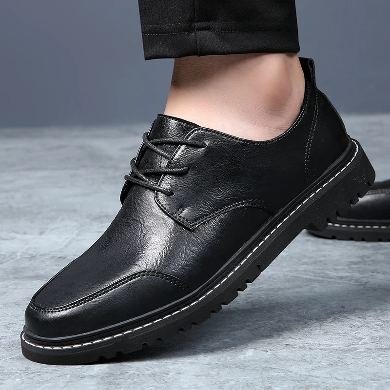 

Classic black men's leather shoes Minimalist and versatile style office and Driving leisure business men's Walking shoes New