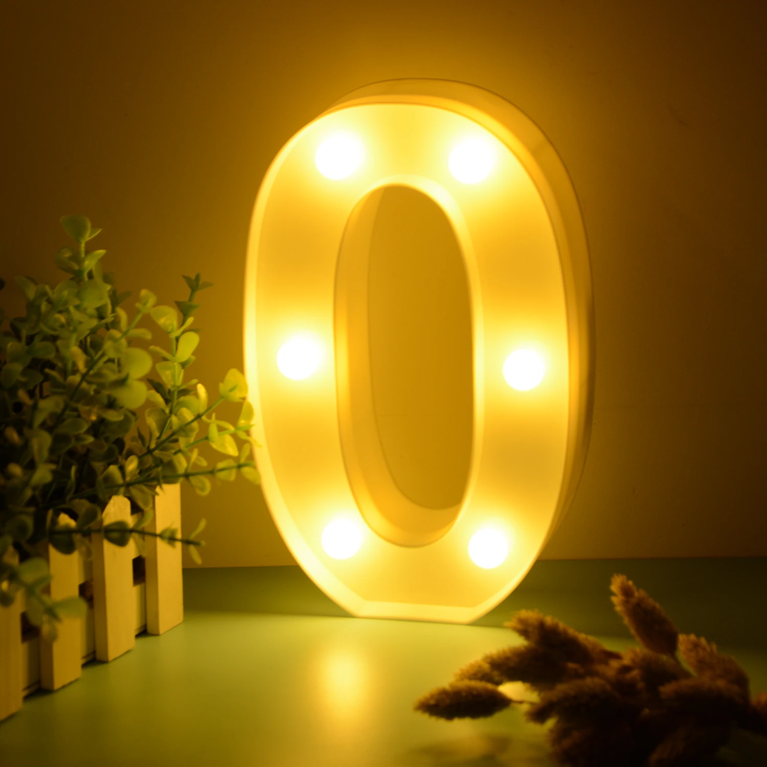 Luminous LED Letter Night Light Creative 26 English Alphabet Number Battery Lamp Romantic Wedding Party Decoration D