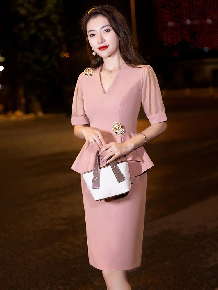 Little Evening Dress Women's Formal Stage Legitimate Style Celebrity High End Goddess Model High Level Sense Light Luxury