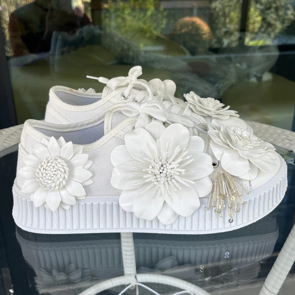 White Sneakers 5cm High Platform Spring New Flower Wheel Canvas Shoes Wedding Bride Shoe Comfortable Shoe