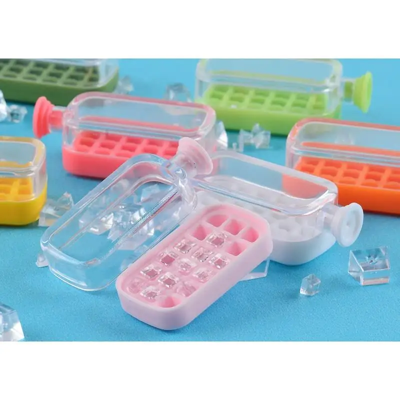 ชุดอุปกรณ์เสริมตุ๊กตา 1 ชุด ของเล่นจำลองขวดน้ำแข็งจิ๋วสำหรับบ้านตุ๊กตา ของตกแต่งรูปทรงถ้วยน้ำแข็ง