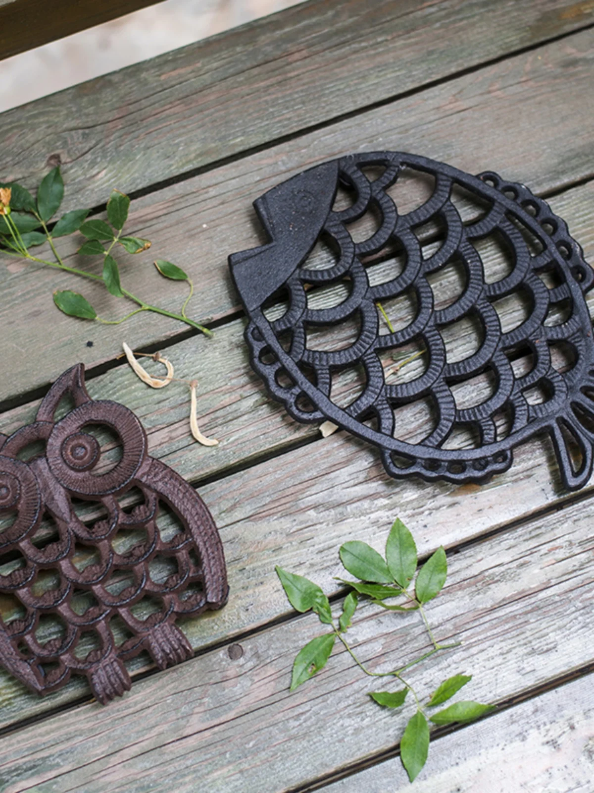 Cast Iron Insulation Pad Pot Coaster Decorative Ornament Kitchen Grocery Garden Time Vintage Pastoral