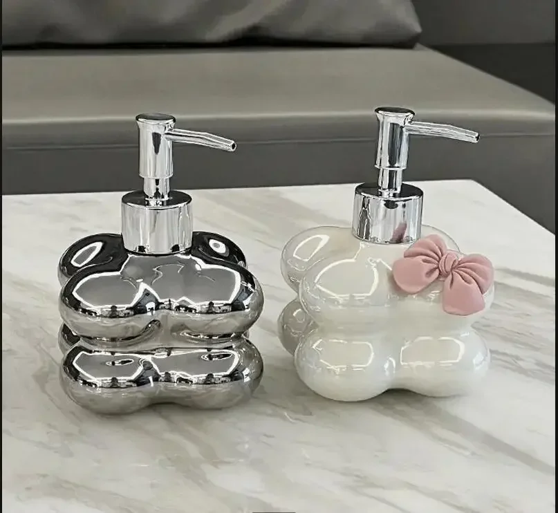 

Creative Cloud Lotion Bottle Ceramic Soap Dispenser Shampoo Filling Bottle Hotel Hand Wash Bottle Home Bathroom Accessories