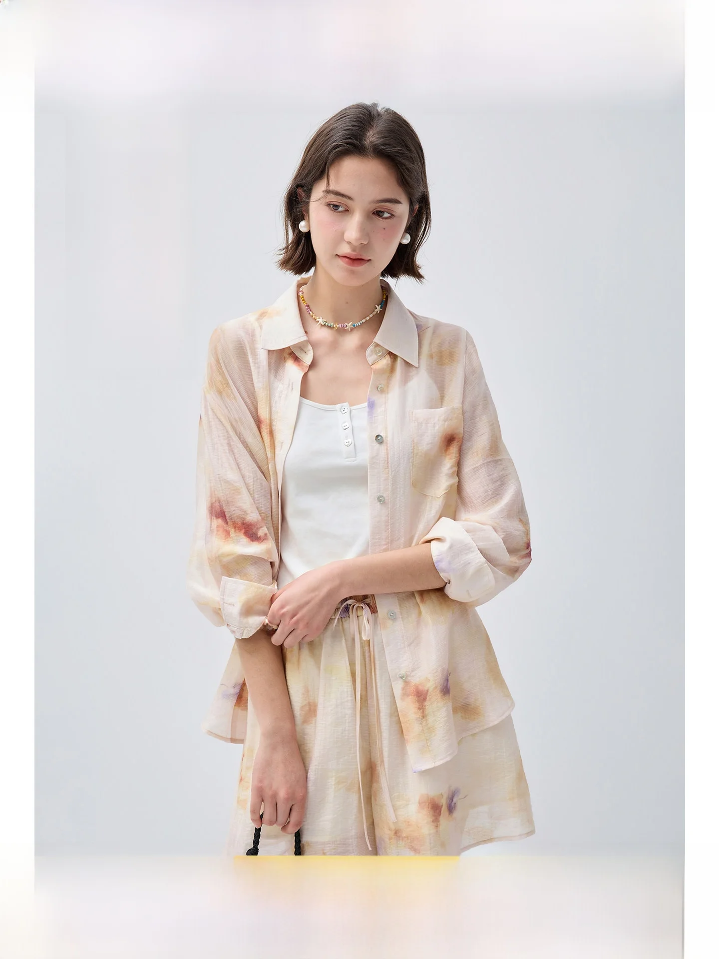

Watercolor Gradient plus Size Women's Summer Fashion Set Sunscreen Shirt High Waist Shorts Casual Loose Fit Plant Floral Print