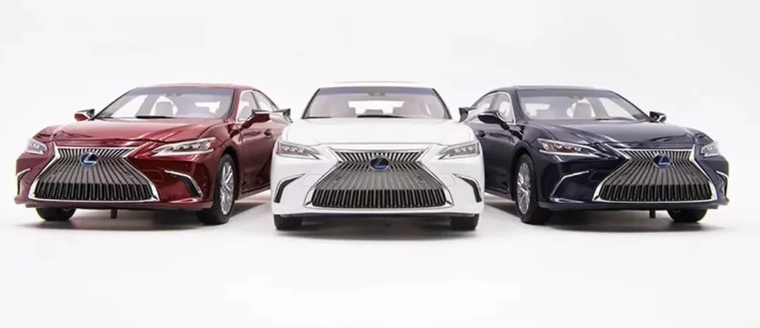 

Модель автомобиля из сплава 1:18 Lexus Es300h 2019, оригинал, в наличии, кварцевый, белый, сапфир, синий, декоративные украшения, подарки-сюрприз