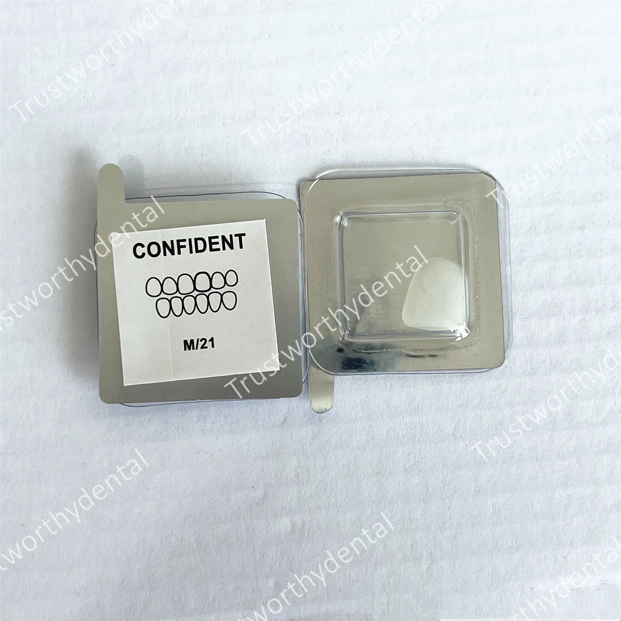 قشرة البورسلين المركبة للأسنان تبييض الأسنان الأمامية القشرة السفلية العلوية مواد ترميم طب الأسنان البيضاء الساطعة