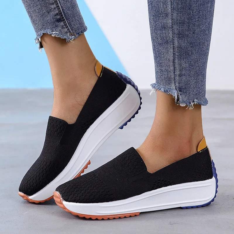 Scarpe da donna leggere con zeppa scarpe vulcanizzate scarpe da ginnastica con plateau da donna scarpe Casual comode pantofole in rete da donna