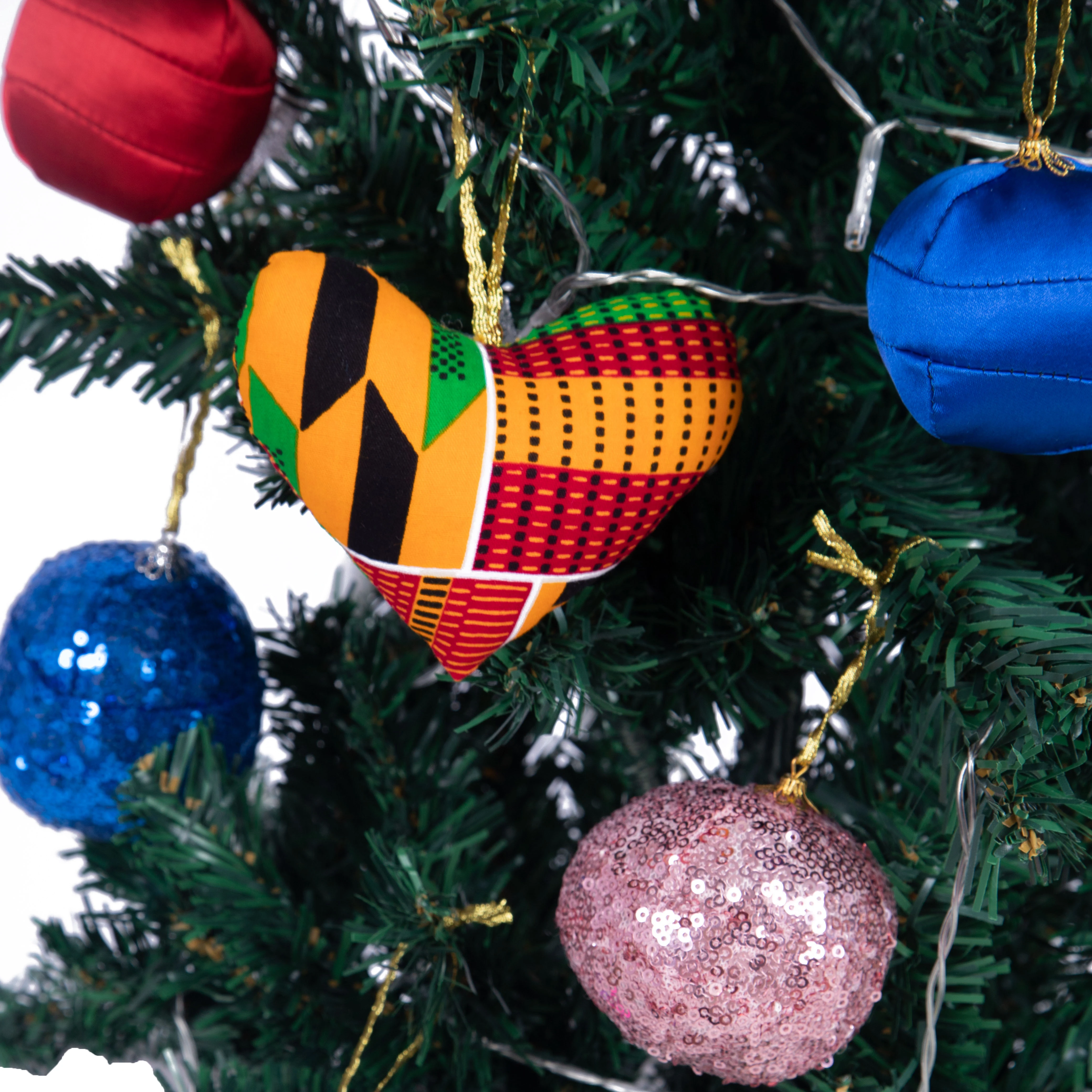 

7 шт. 2,6-дюймовые рождественские шары, украшения для елки, подвесные лампочки в африканском стиле, подвески для елочных украшений WYB1036