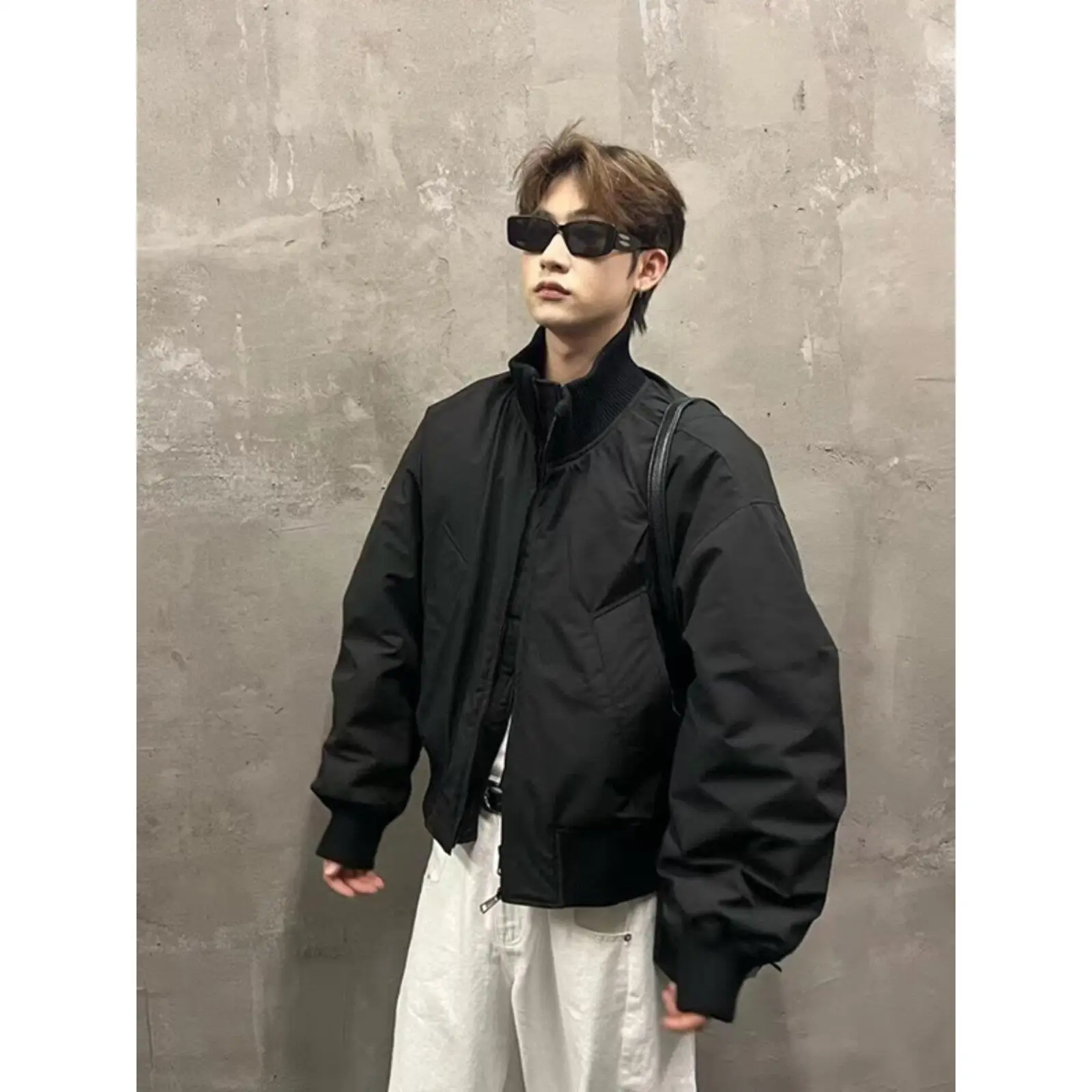 

Куртка-бомбер Cleanfit в корейском стиле с воротником-стойкой, хлопковая бейсбольная куртка, укороченная модель в американском стиле, зимняя мужская модная верхняя одежда