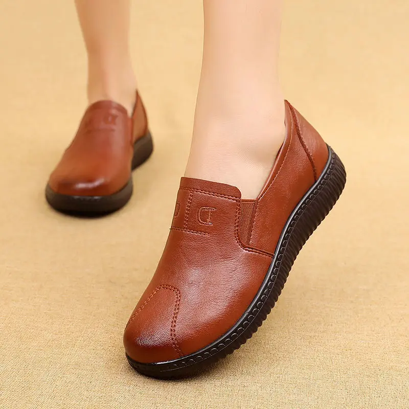 

Casual Shoes Women Flats Shoes Comfortable Ladies Leather Loafers Round Toe Soft Sole Mom Shoes Non-slip Outdoor Female Moccasin