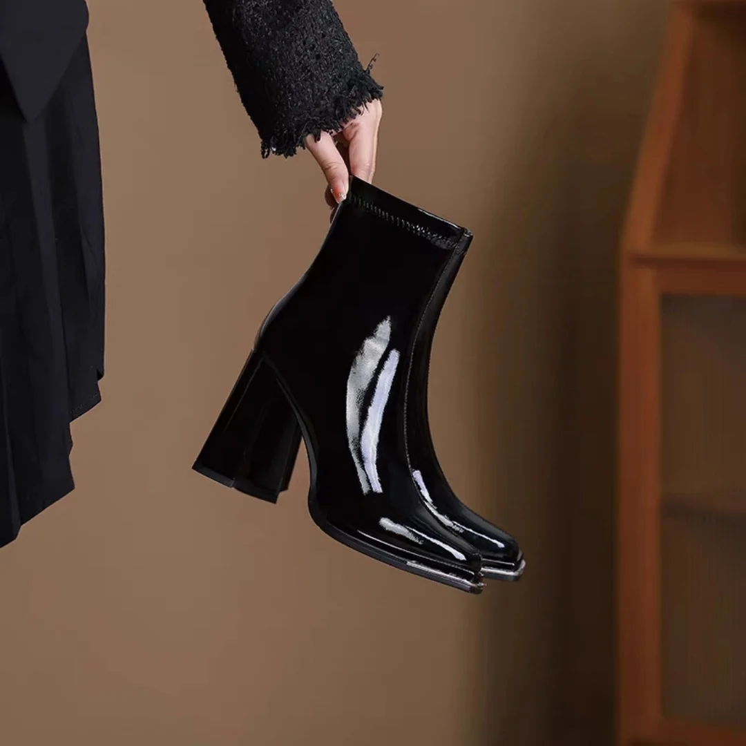 أحذية نسائية فاخرة على الموضة مربعة من الجلد اللامع أحذية قصيرة للربيع والخريف بتصميم سحاب من جلد الغزال بكعب عالي أحذية عصرية #3