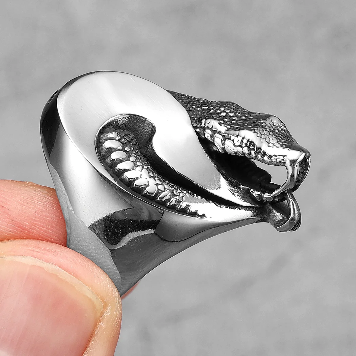 Tai Chi Alien Snake Animal Men Rings Stainless Steel Women Jewelry Punk Rock Cool Stuff Fashion Accessories Gift Wholesale