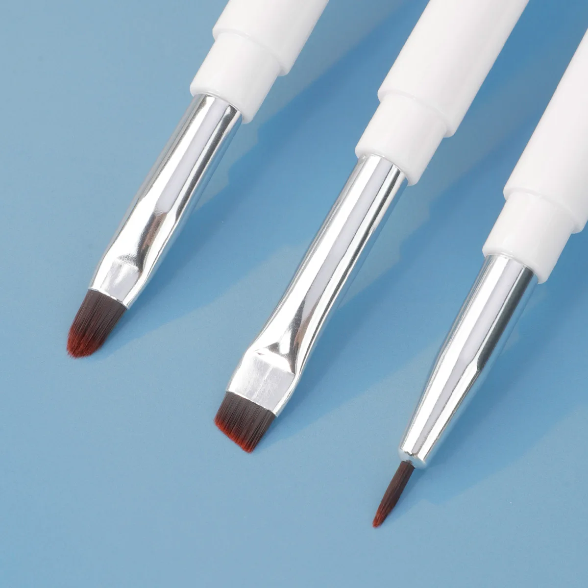 1/2/3 szt. Przenośny podwójny pędzel do brwi pędzel spiralny pędzel do eyelinera z pokrywką pędzel do makijażu przedłużanie brwi przybory do makijażu