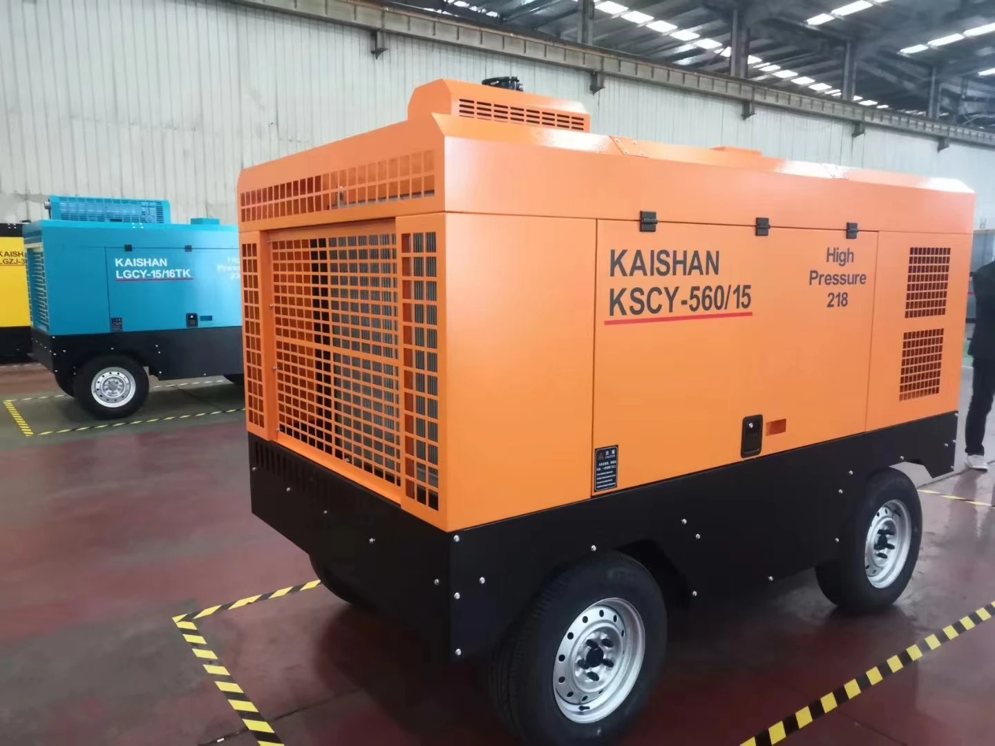 Kaishan brand KSCY-560/15 high efficiency professional portable  screw air compressor machine