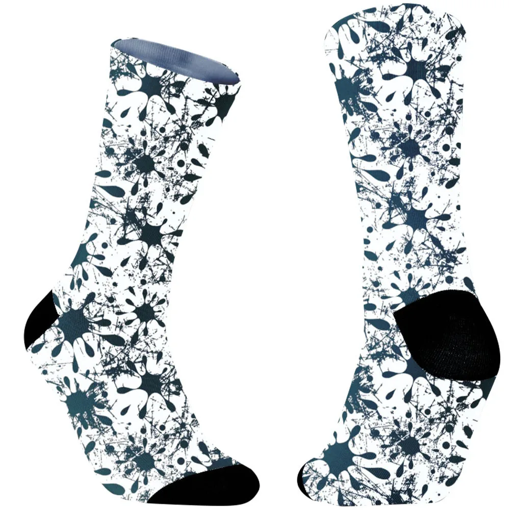 

2025 Новый дышащий материал из ледяного шелка, спортивное охлаждение без приклеивания ног, носки с распылением, обеспечивают классный опыт.