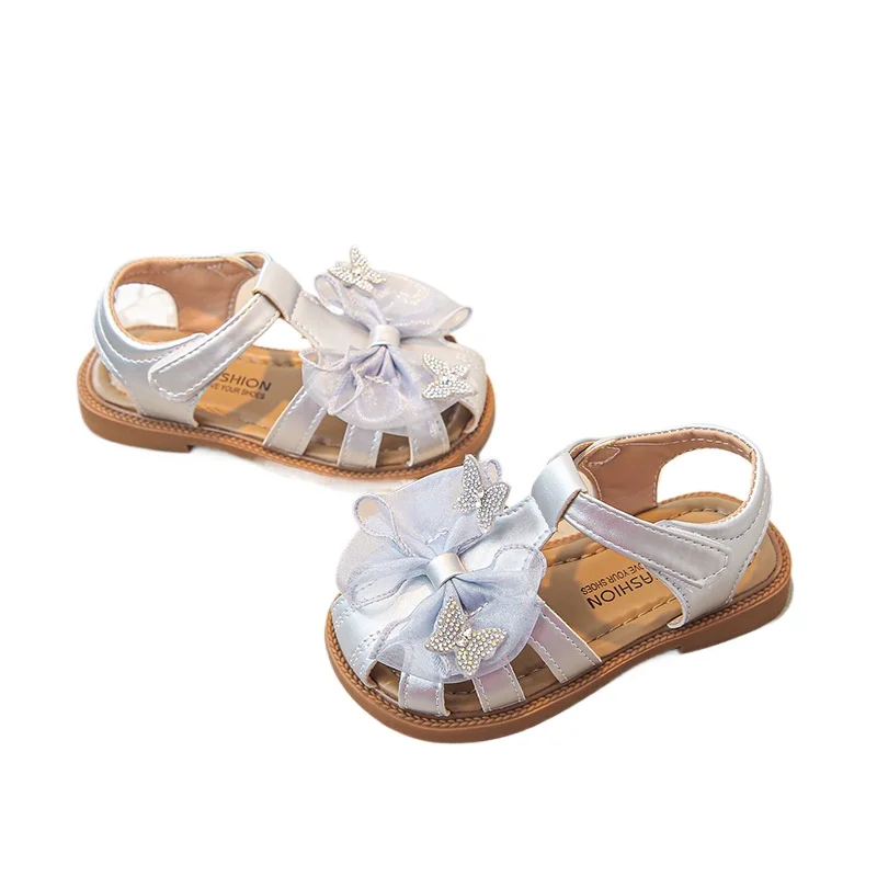 Criança princesa sapatos 2025 primavera outono nova criança plana único sapato menina brilho arco sapato menina moda dança sapatos de couro