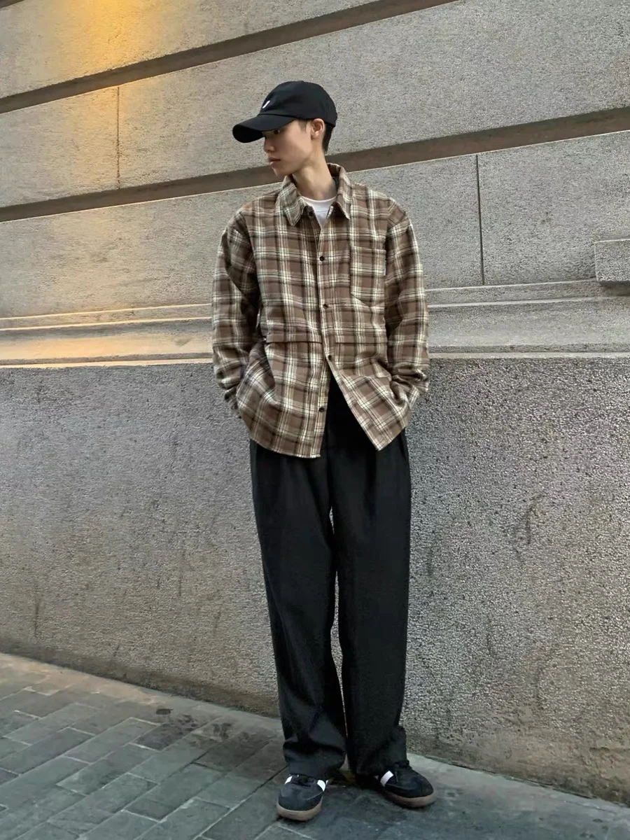 

Мужская повседневная свободная длинная куртка в американском стиле ретро Lazy Plaid irt для пар, осенний сезон, свободный крой с откидным воротником