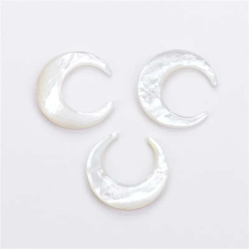 White Shell Crescent Charms Natural Mother of Pearl Shell Moon Crescent Pendant Charms For DIY Jewelry Making Necklace Earrings