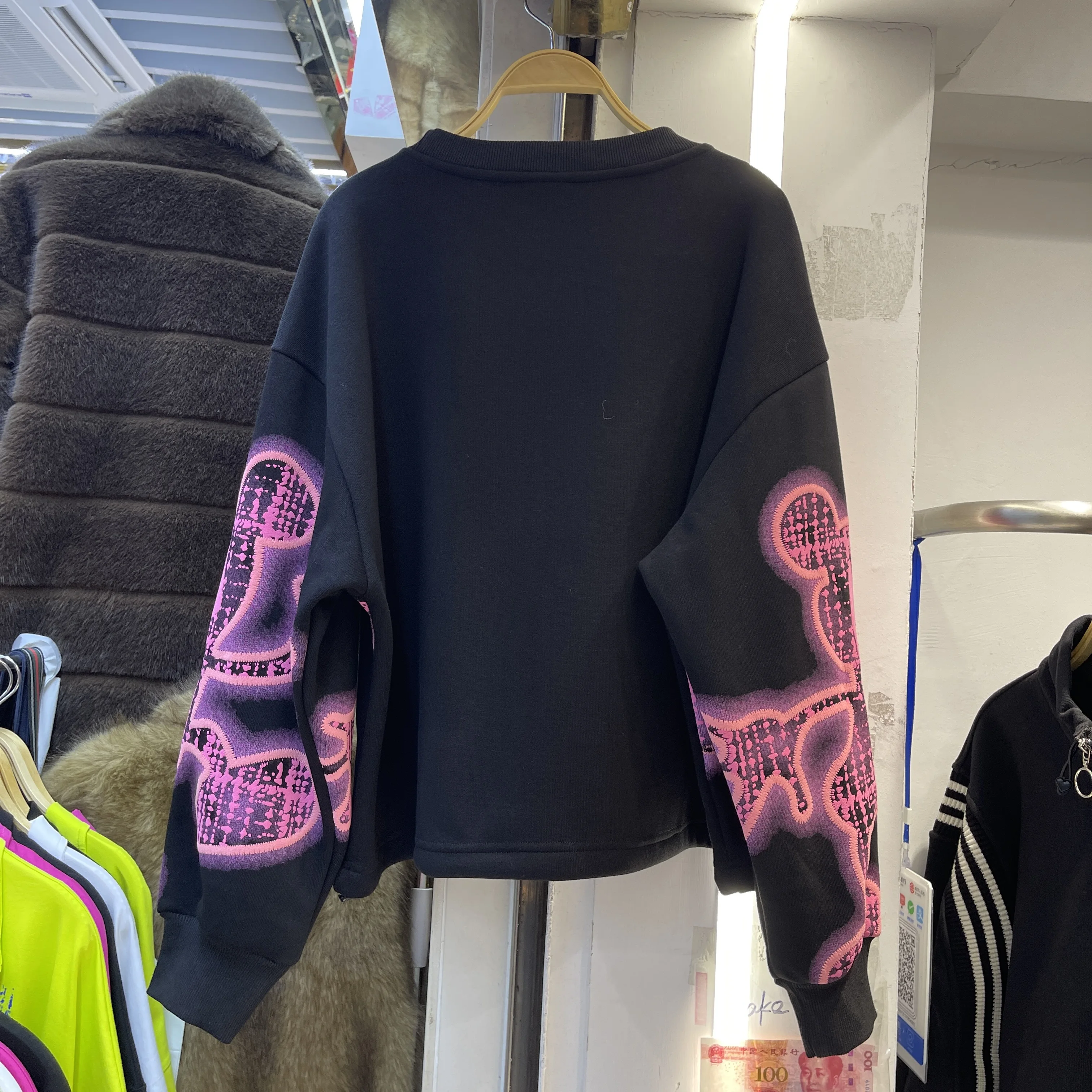 بلوزات الشارع الشهير 2025 خريف شتاء جديد عصري ماركة مطبوعة فضفاضة عادية طاقم الرقبة طويلة الأكمام البلوز للنساء #5