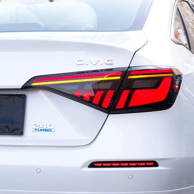 Suitable for 22-23 Honda 11th generation Civic tail lights, assembly modified LED streamer running light