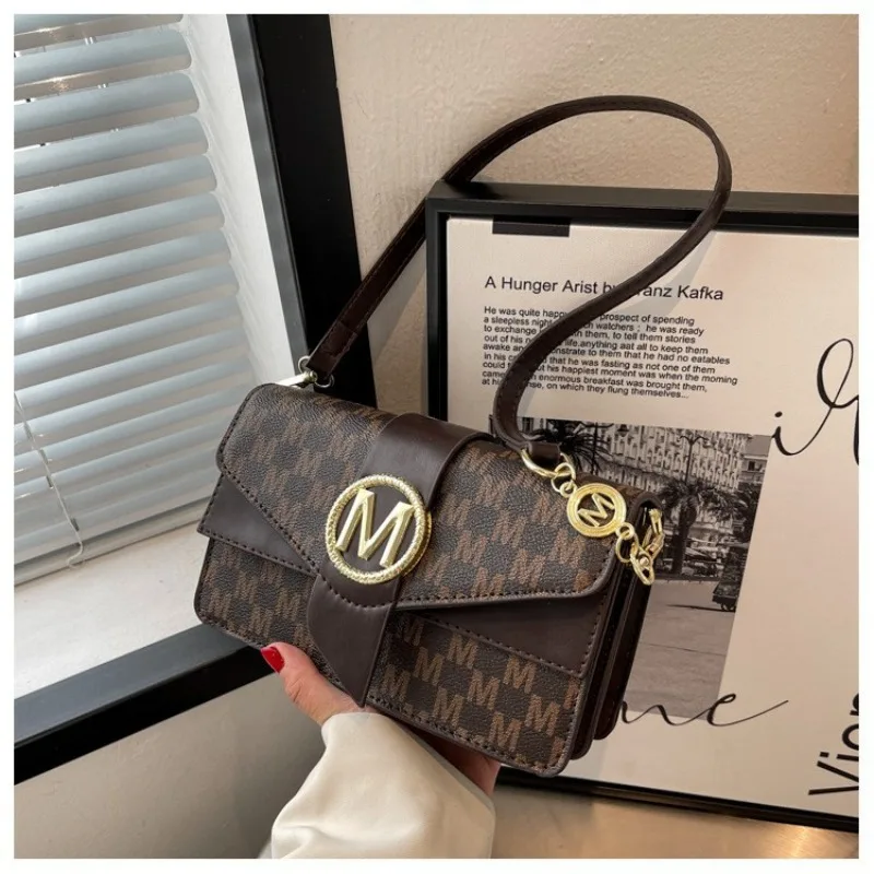 2025 New Niche Underarm Bags, Women's Simple Crossbody Bags, Fashionable Single-shoulder Bags, and Casual Small Square Bags