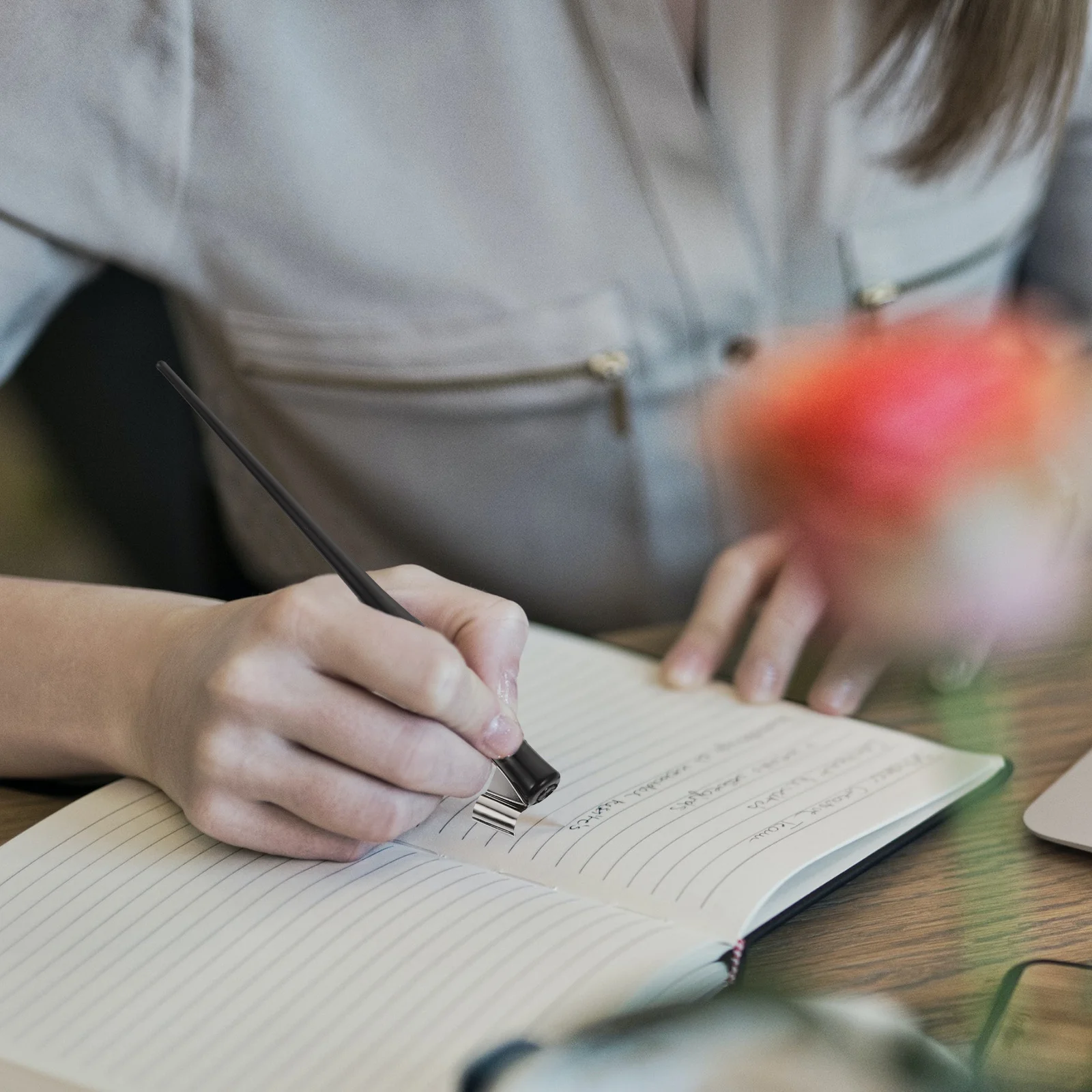 

2Pcs Dip Pen Nib Holders Resin Inclined Rods Comfortable Grip Writing Drawing Calligraphy Supplies Dip Pen Nib Holders