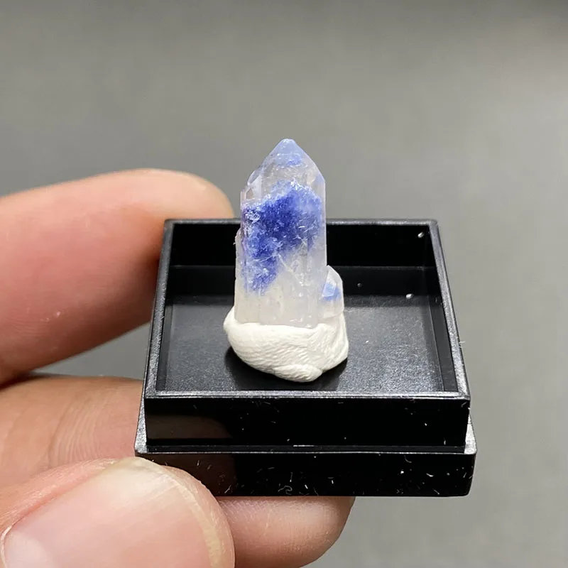 

100% Natural Brazilian blue dumortierite pendant Crystal mineral specimens crystal + Box size:27*27*25mm