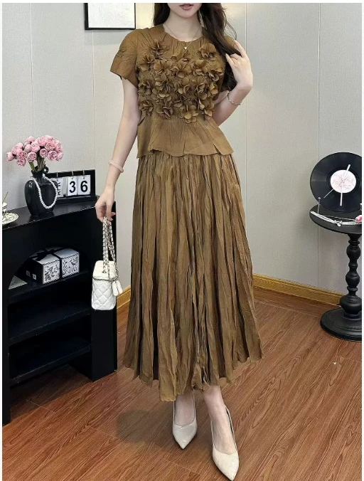 

Miyakaya Style Pleated Suit for Women Handmade Pleated Embroidered Short-sleeved Top Fashionable Versatile Skirt Two-piece Set