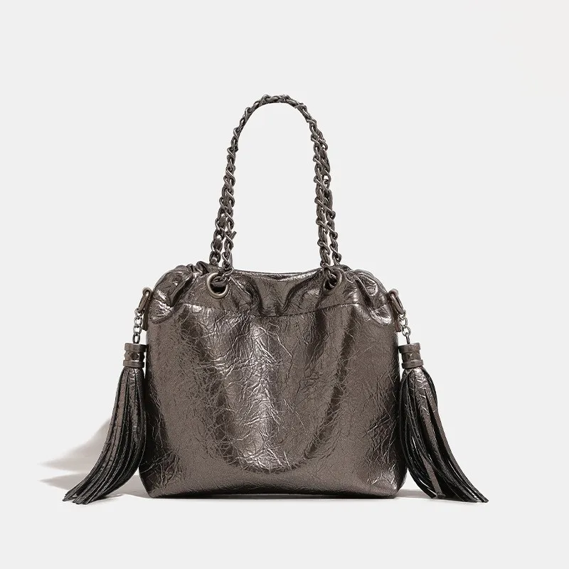 

Hobo Shoulder Bag Metal Chain Y2k Trendy Leather Fringe Crossbody Bag Luxury Designer Solid Color Versatile Handbags 2024 New