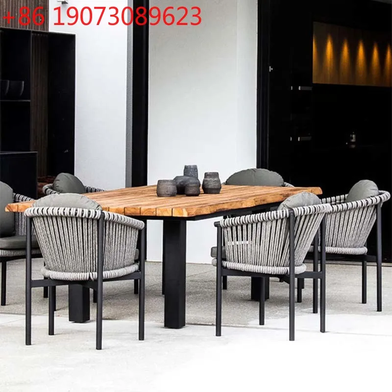 

Вилла в скандинавском стиле, стол и стул для отдыха, двора, балкона