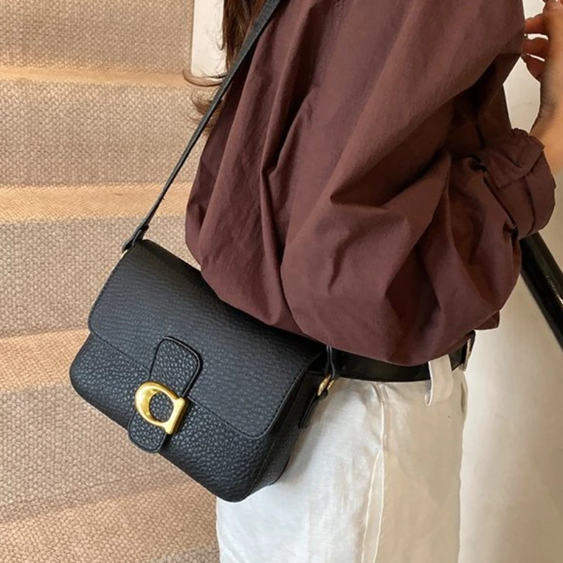 

Маленькая женская сумка через плечо, универсальная маленькая квадратная сумка на осень и зиму, сумка на одно плечо для поездок на работу.